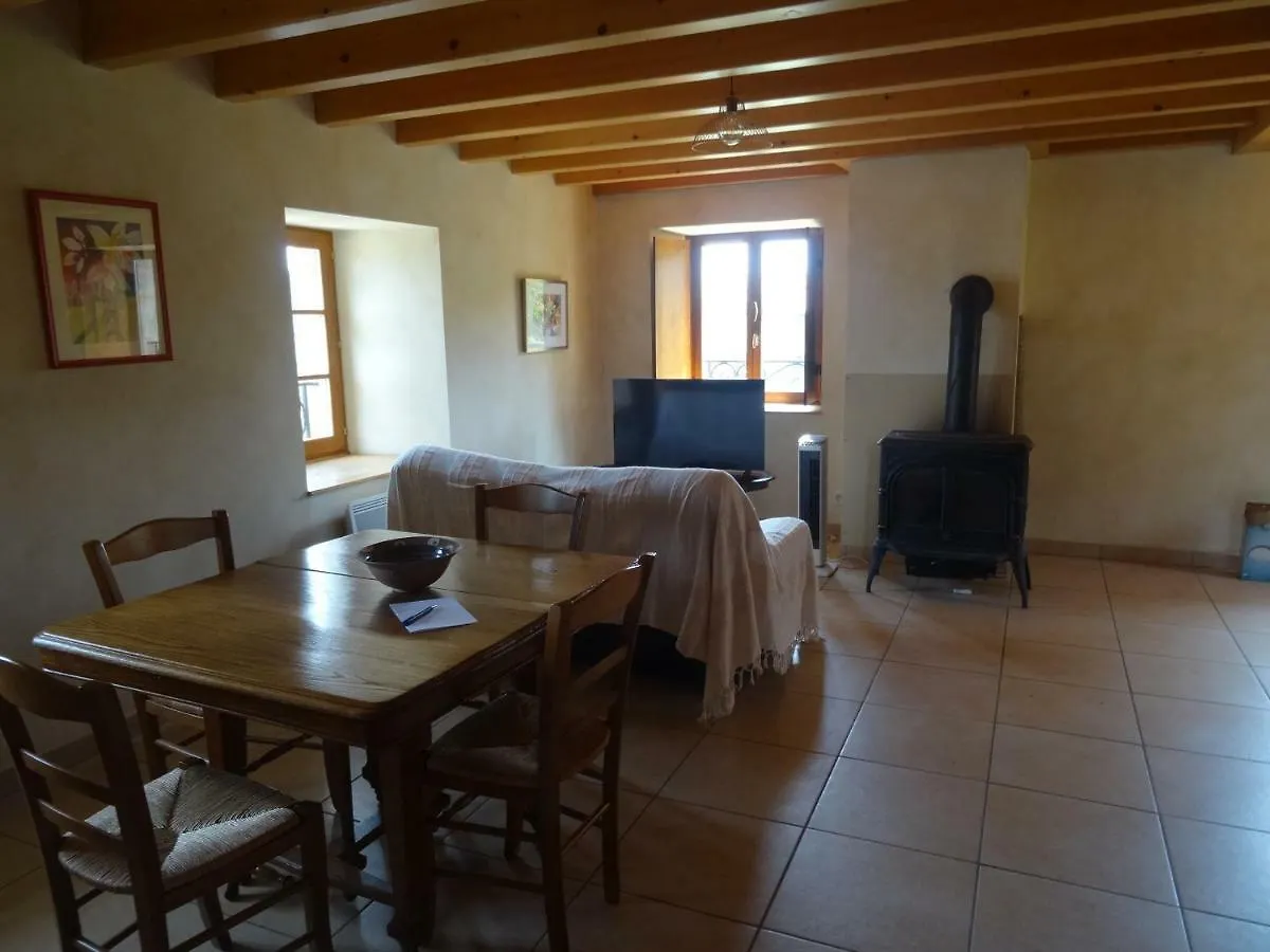 Gite Les Sureaux Roche-en-Regnier 0*,